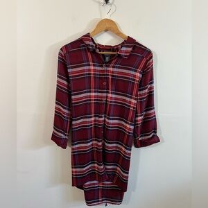 Woman’s Maternity Plaid Button Down Size Medium